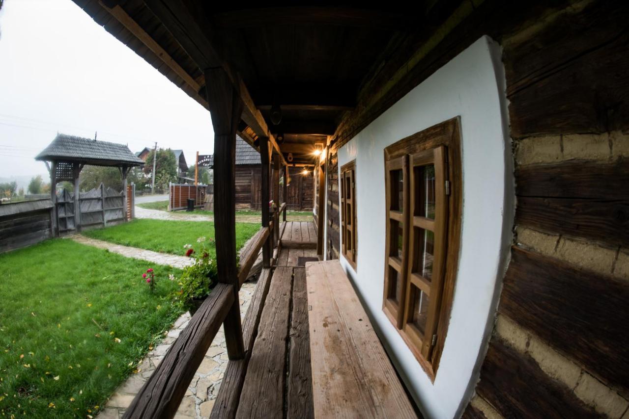 Casa Strabunicului Partestii de Sus (Suceava) Exterior foto