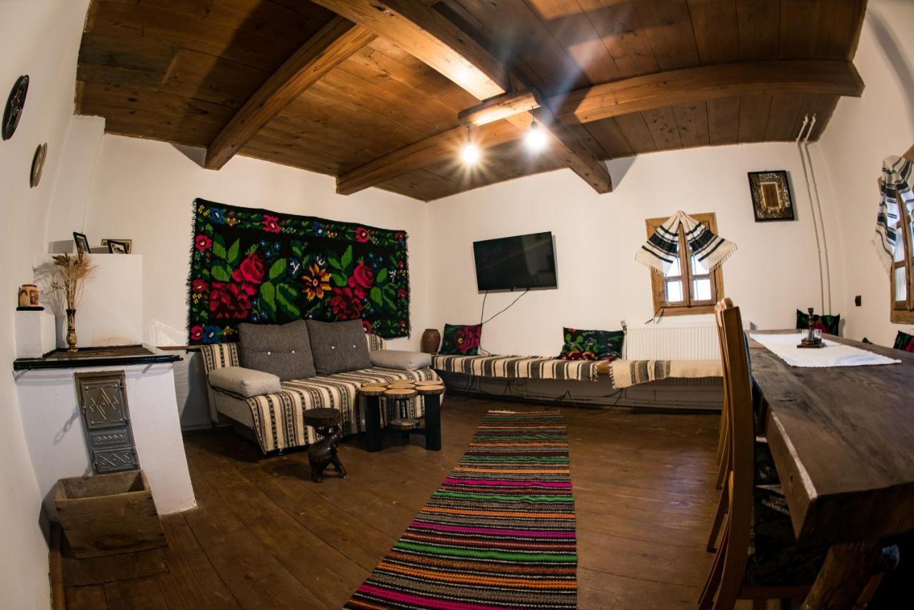 Casa Strabunicului Partestii de Sus (Suceava) Exterior foto