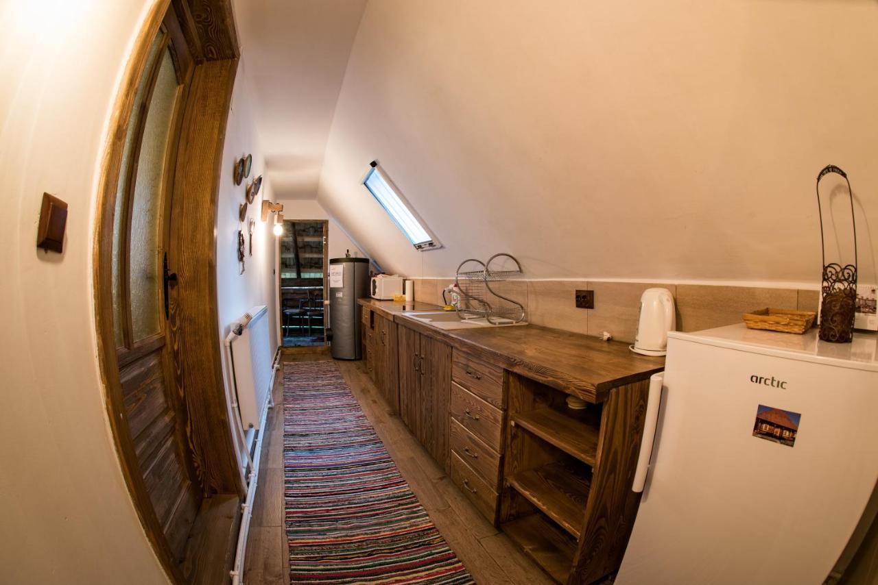 Casa Strabunicului Partestii de Sus (Suceava) Exterior foto