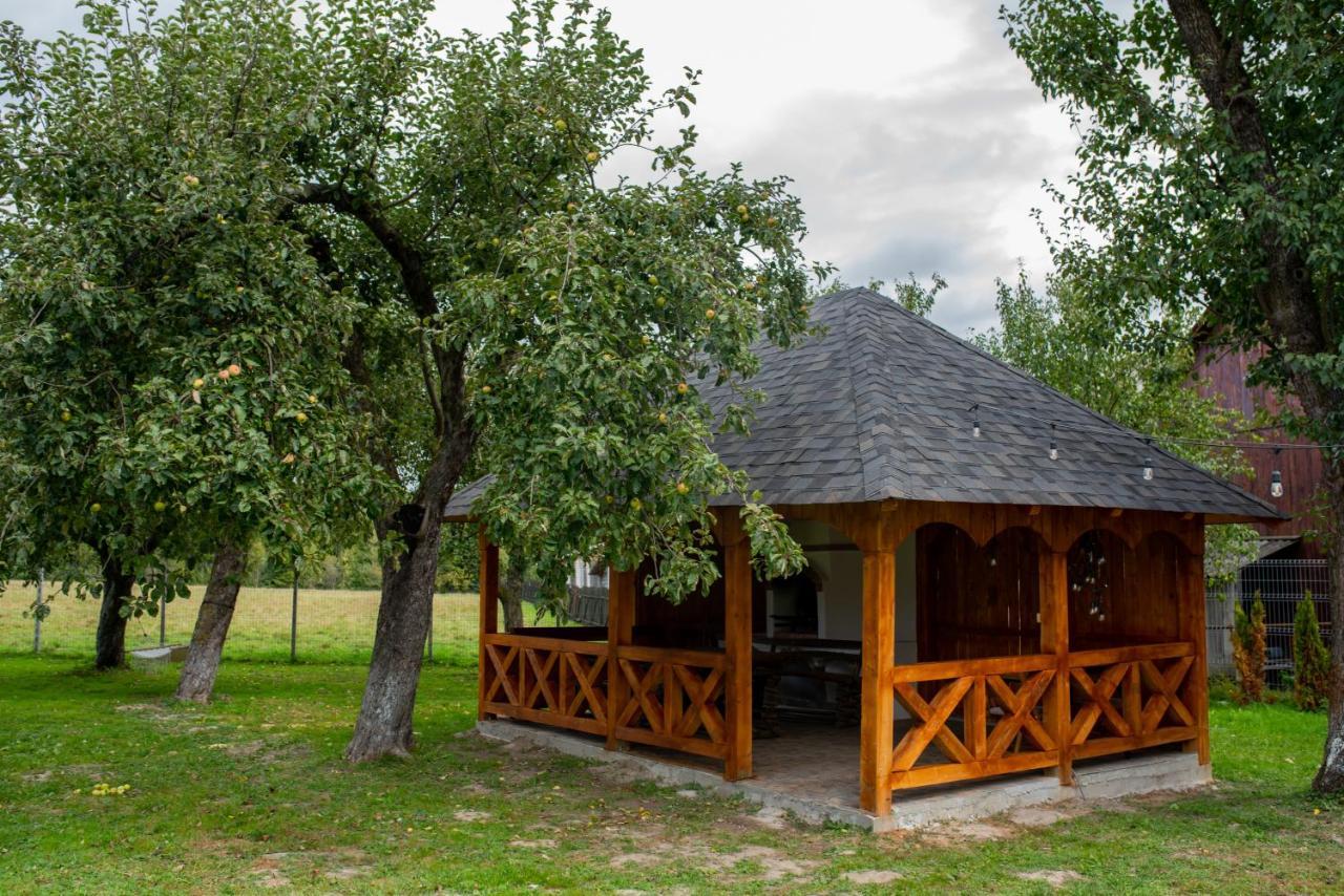 Casa Strabunicului Partestii de Sus (Suceava) Exterior foto