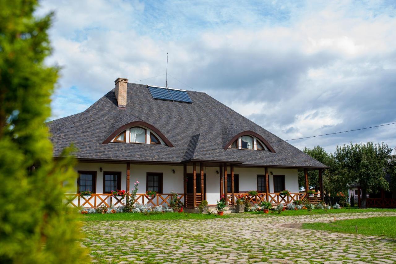 Casa Strabunicului Partestii de Sus (Suceava) Exterior foto