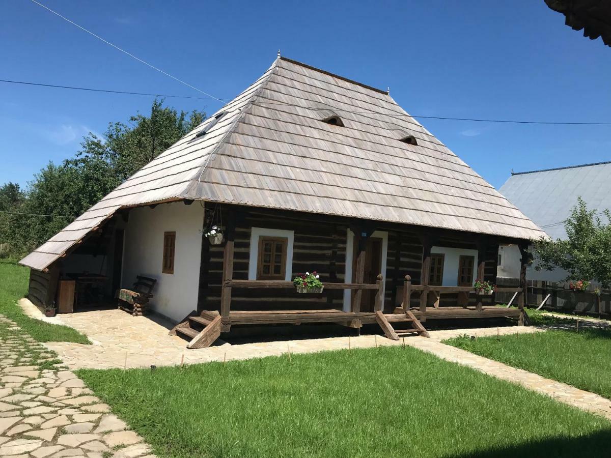 Casa Strabunicului Partestii de Sus (Suceava) Exterior foto
