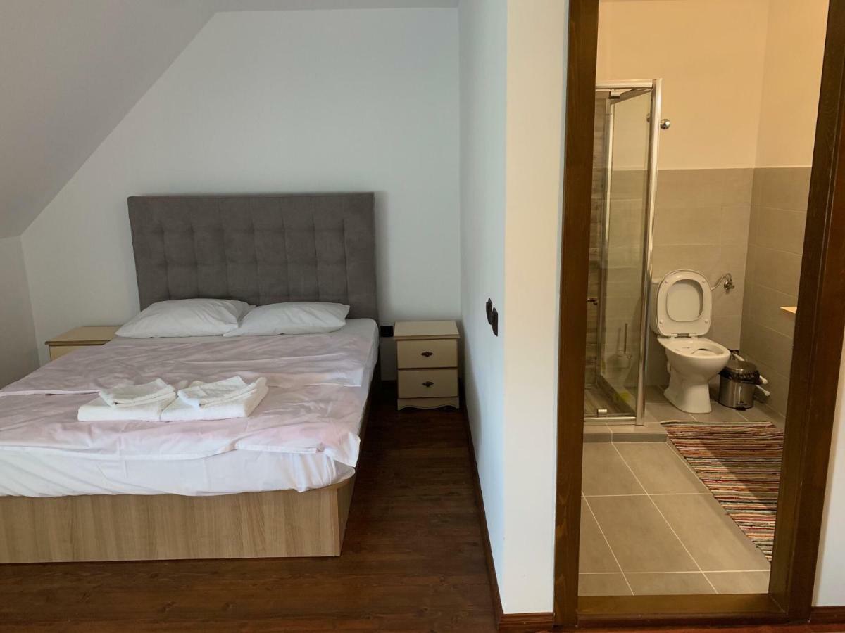 Casa Strabunicului Partestii de Sus (Suceava) Exterior foto
